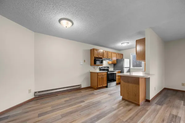 $188,000 | 4870 Babcock Trail, Unit 333, Inver Grove Heights, MN 55077