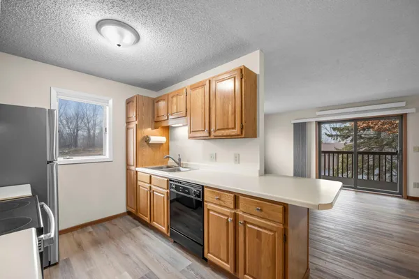 $188,000 | 4870 Babcock Trail, Unit 333, Inver Grove Heights, MN 55077