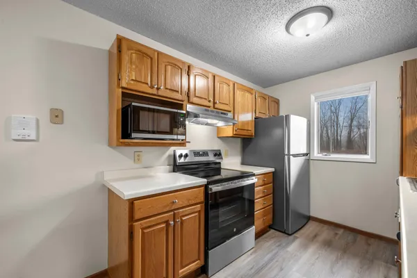 $188,000 | 4870 Babcock Trail, Unit 333, Inver Grove Heights, MN 55077