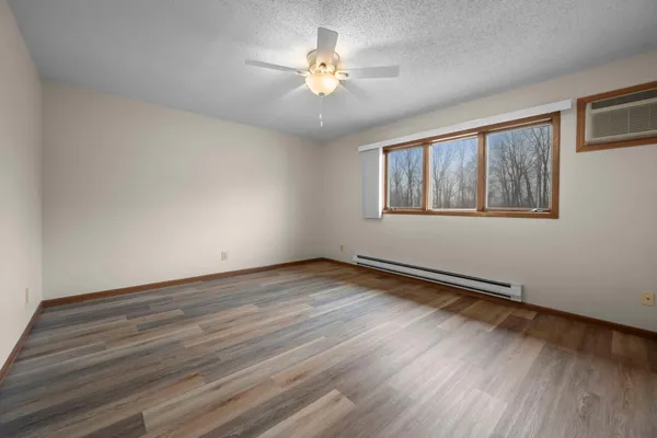 $188,000 | 4870 Babcock Trail, Unit 333, Inver Grove Heights, MN 55077