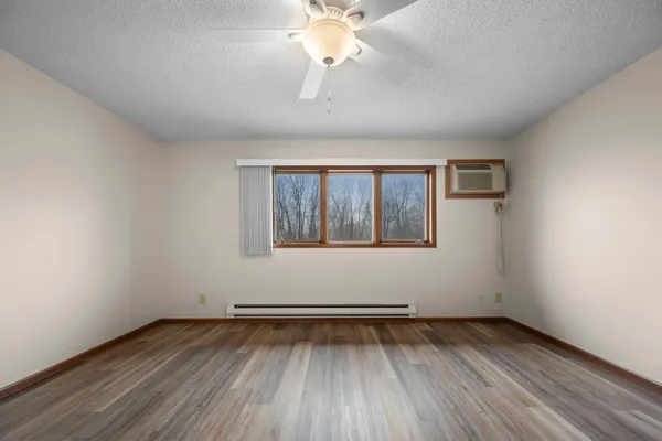 $188,000 | 4870 Babcock Trail, Unit 333, Inver Grove Heights, MN 55077