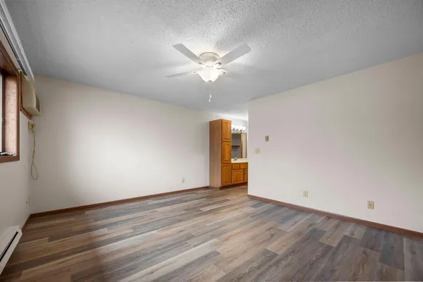 $188,000 | 4870 Babcock Trail, Unit 333, Inver Grove Heights, MN 55077
