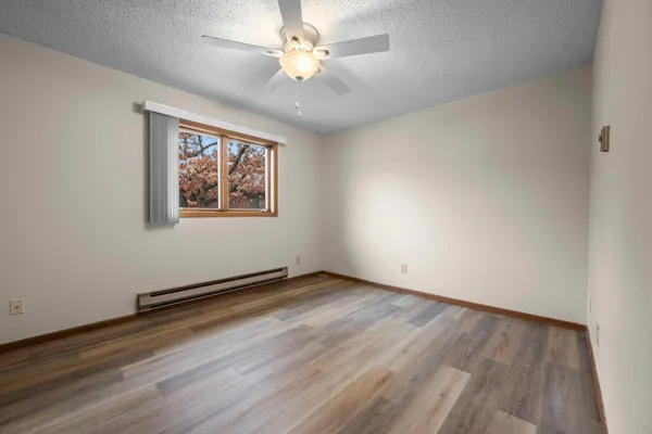 $188,000 | 4870 Babcock Trail, Unit 333, Inver Grove Heights, MN 55077