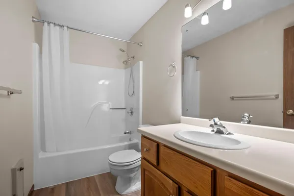 $188,000 | 4870 Babcock Trail, Unit 333, Inver Grove Heights, MN 55077