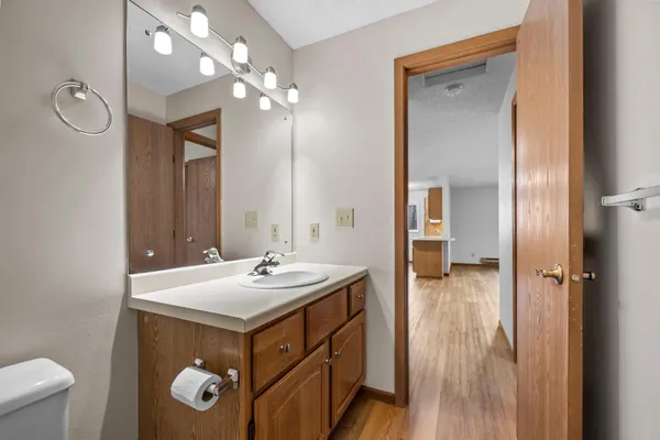 $188,000 | 4870 Babcock Trail, Unit 333, Inver Grove Heights, MN 55077