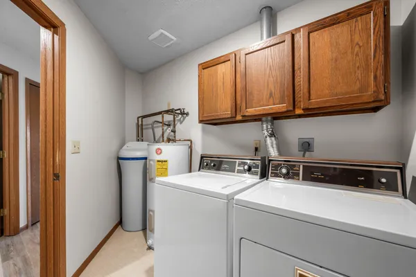 $188,000 | 4870 Babcock Trail, Unit 333, Inver Grove Heights, MN 55077