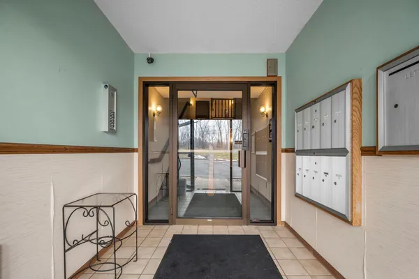 $188,000 | 4870 Babcock Trail, Unit 333, Inver Grove Heights, MN 55077