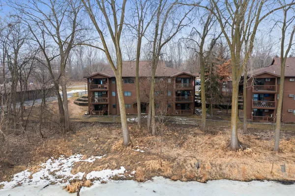 $188,000 | 4870 Babcock Trail, Unit 333, Inver Grove Heights, MN 55077