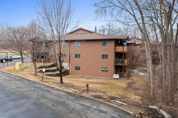 $188,000 | 4870 Babcock Trail, Unit 333, Inver Grove Heights, MN 55077