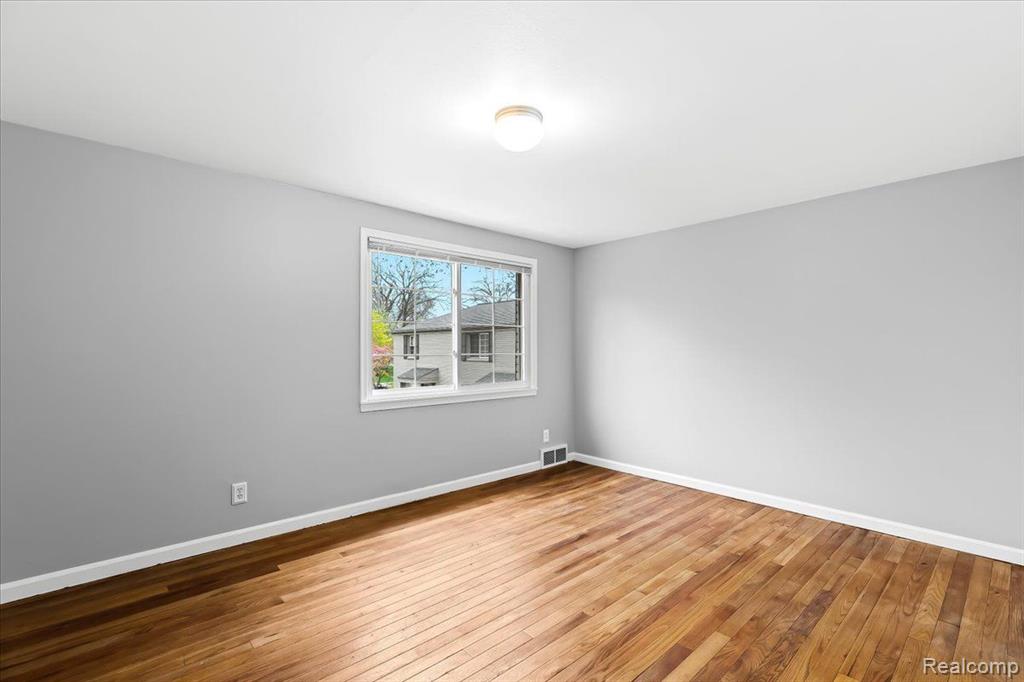 1858 Graefield Road Birmingham, MI 48009 - Photo 6 of 35