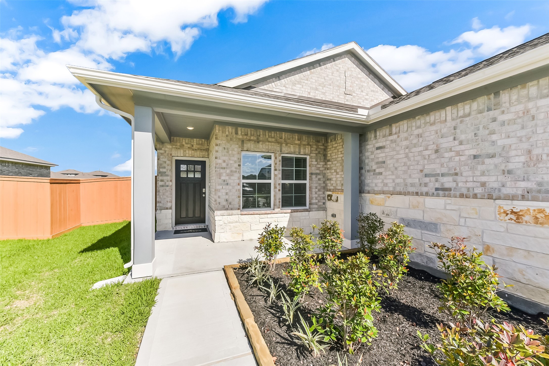 78 Leon Way Dayton, TX 77535 - Photo 11 of 39