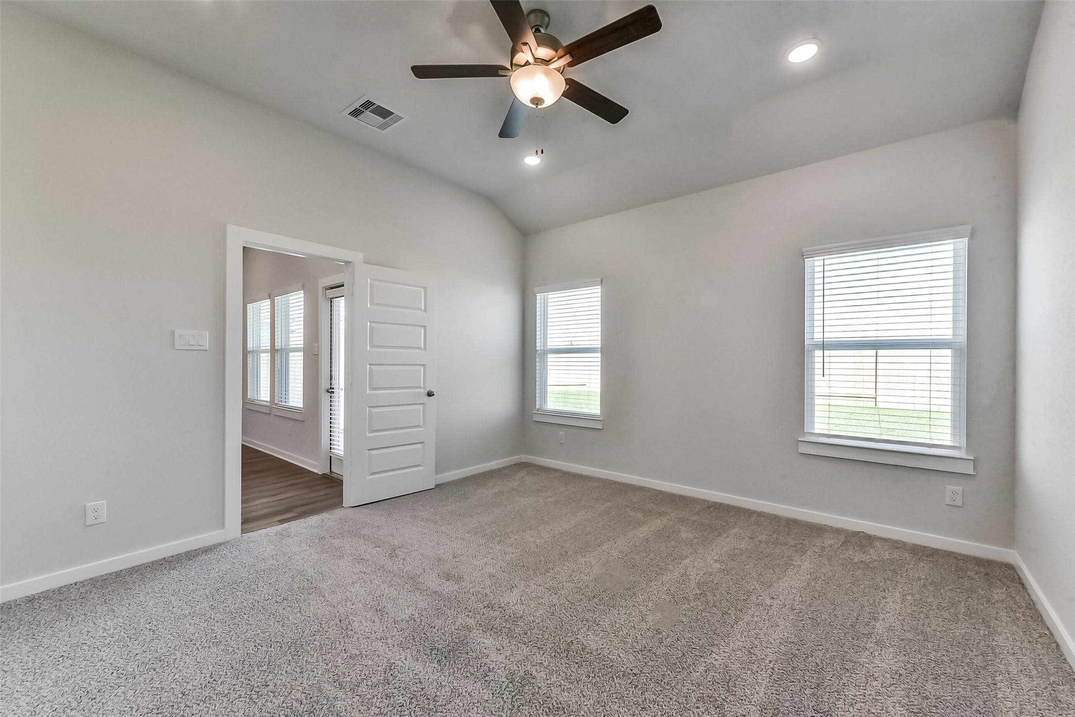 78 Leon Way Dayton, TX 77535 - Photo 23 of 39