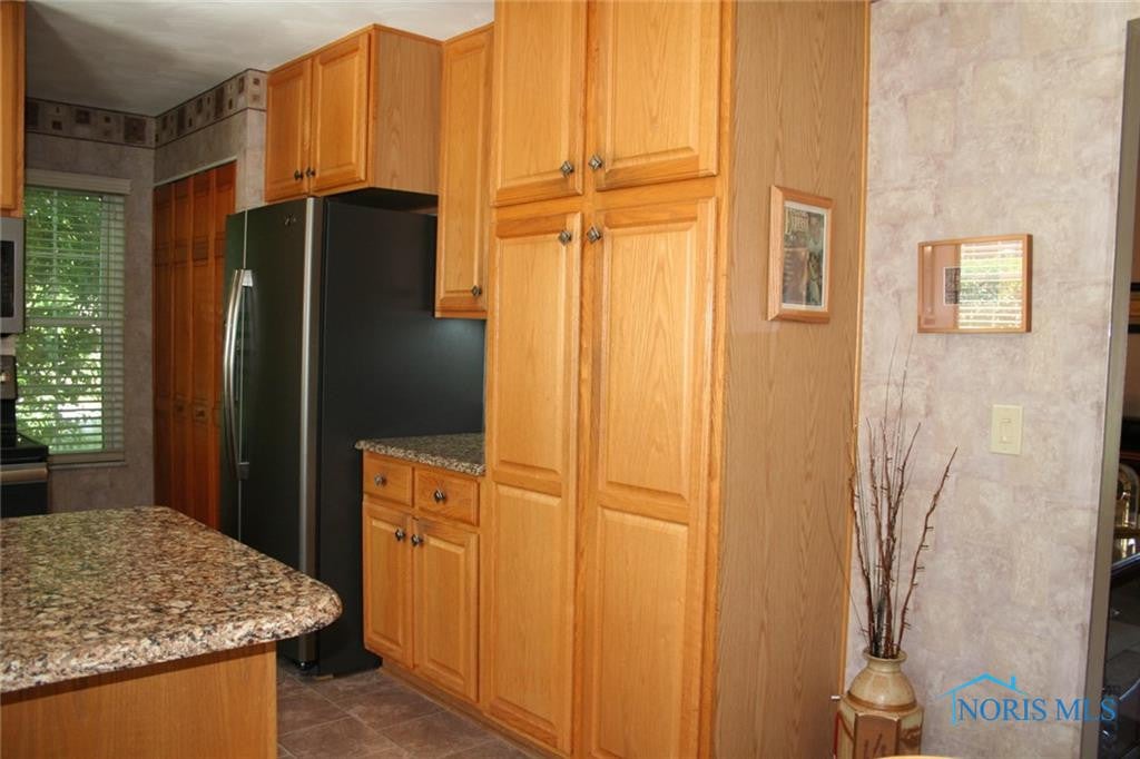 5947 Pebblestone Road Sylvania, OH 43560 - Photo 9 of 46 Gallery Image 9