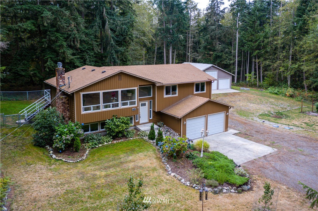 1320 Eagle Ridge Road Oak Harbor, WA 98277 - Photo 1 of 39 Gallery Image 1