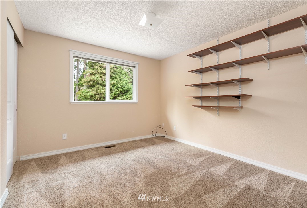 1320 Eagle Ridge Road Oak Harbor, WA 98277 - Photo 13 of 39 Gallery Image 13