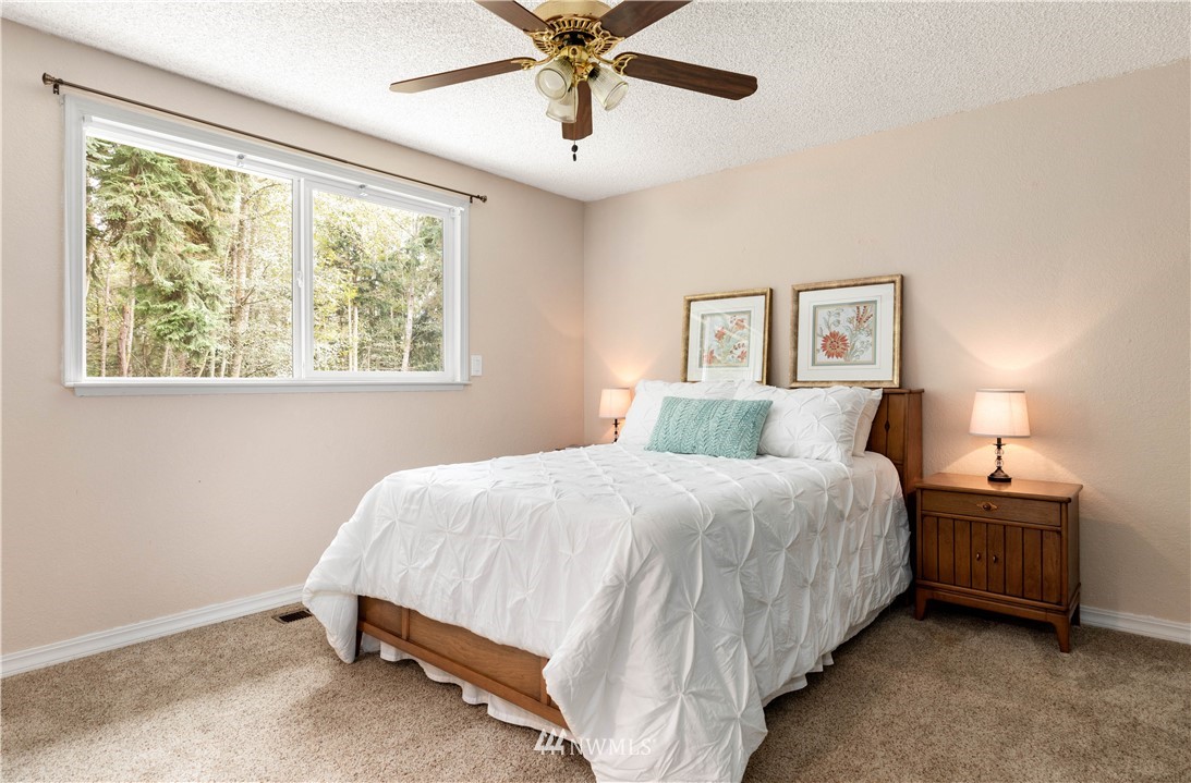 1320 Eagle Ridge Road Oak Harbor, WA 98277 - Photo 16 of 39 Gallery Image 16
