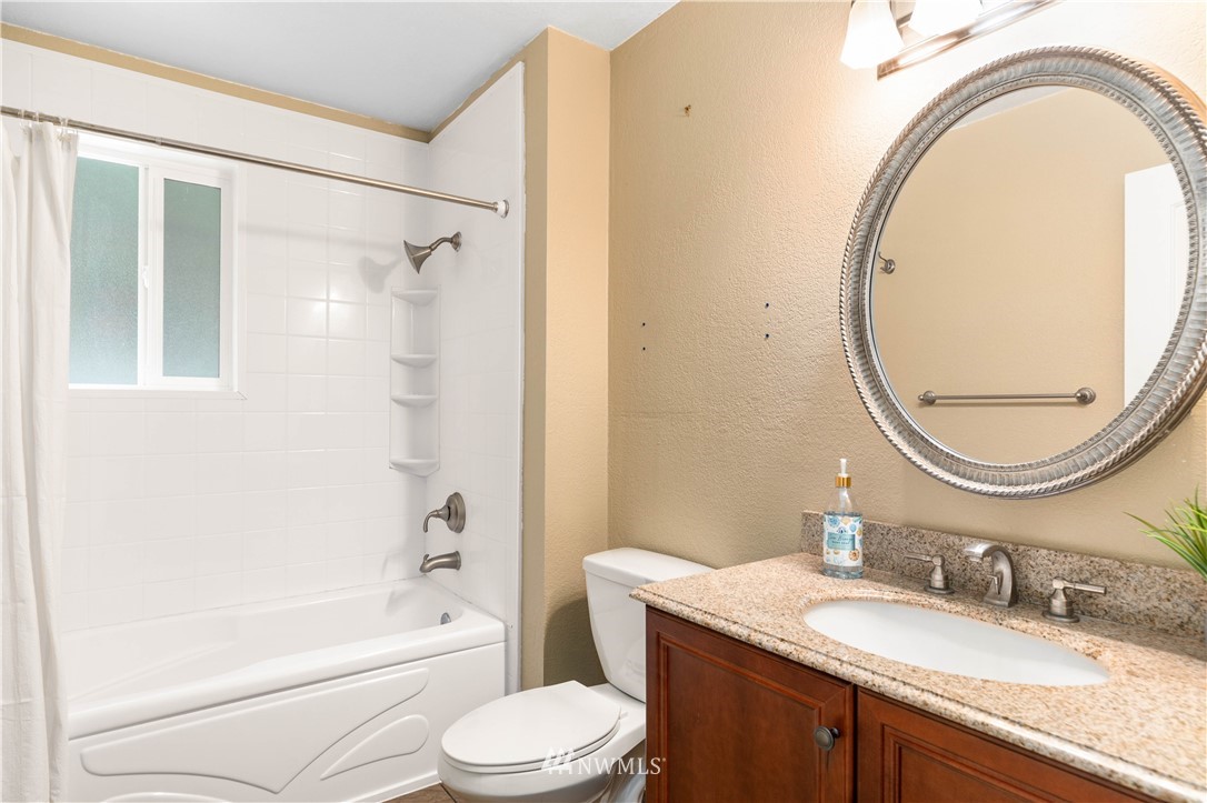 1320 Eagle Ridge Road Oak Harbor, WA 98277 - Photo 24 of 39 Gallery Image 24