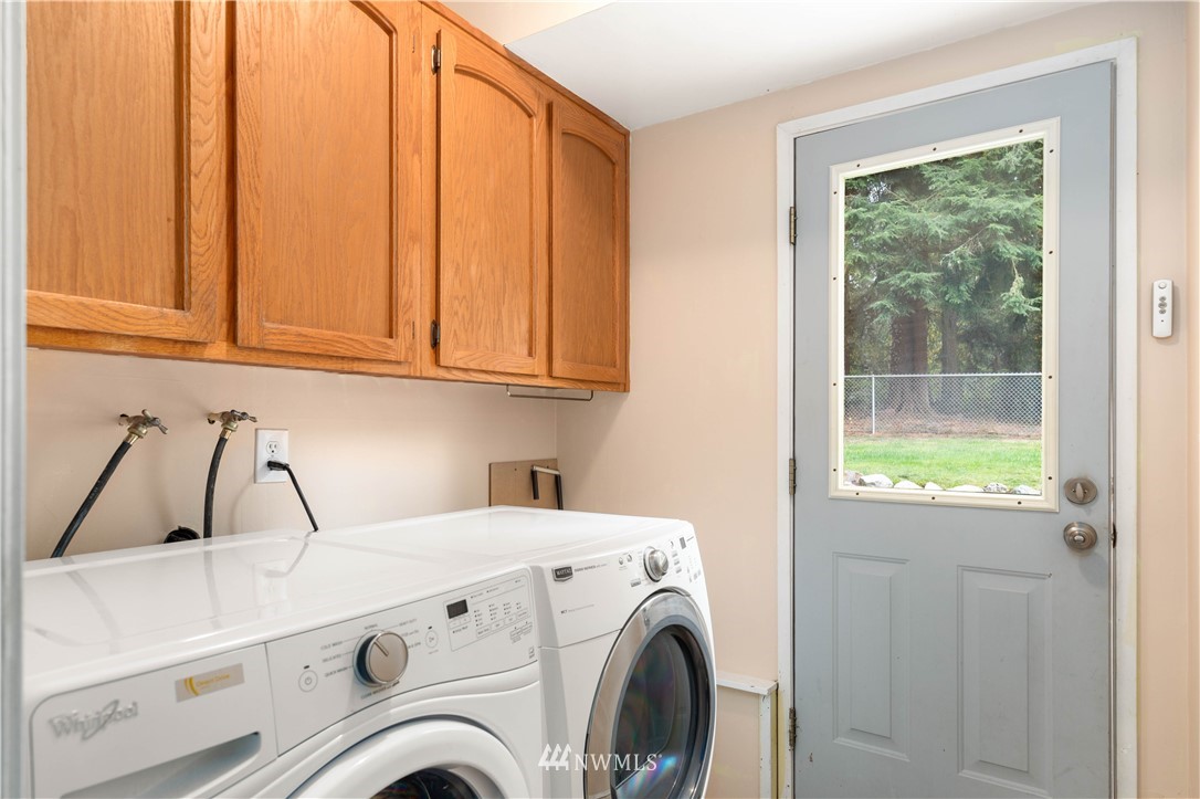 1320 Eagle Ridge Road Oak Harbor, WA 98277 - Photo 25 of 39 Gallery Image 25