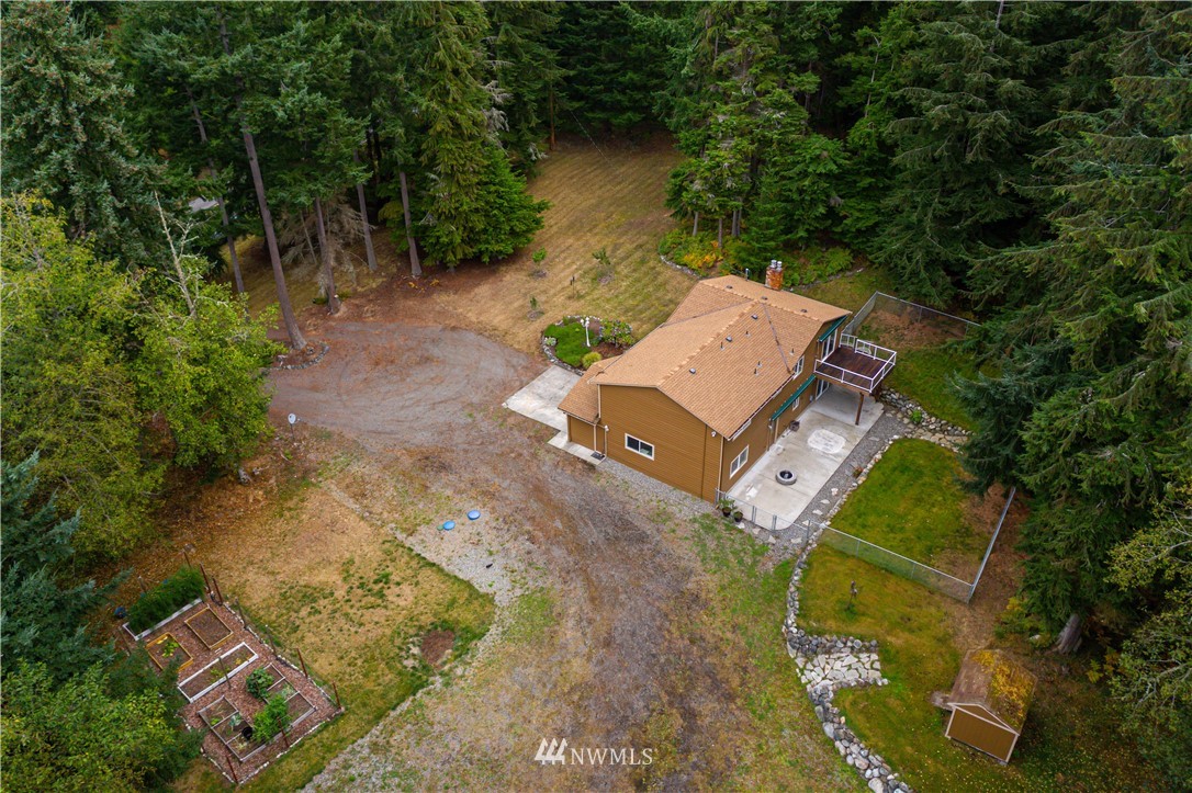 1320 Eagle Ridge Road Oak Harbor, WA 98277 - Photo 36 of 39 Gallery Image 36