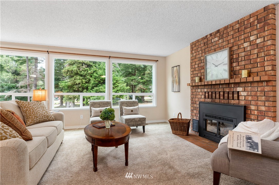 1320 Eagle Ridge Road Oak Harbor, WA 98277 - Photo 6 of 39 Gallery Image 6