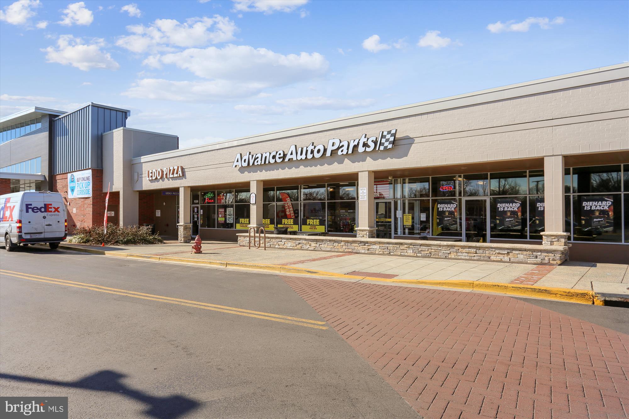 18801 Nathans Place Gaithersburg, MD 20886 - Photo 46 of 60 a view of a building with a large windows