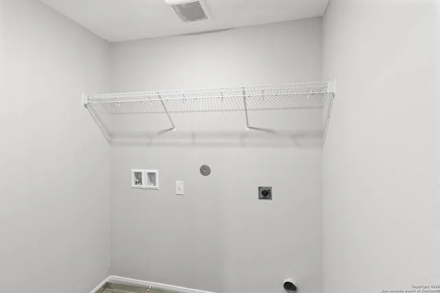 $2,500 | 9303 Aniston Bluff, Converse, TX 78109