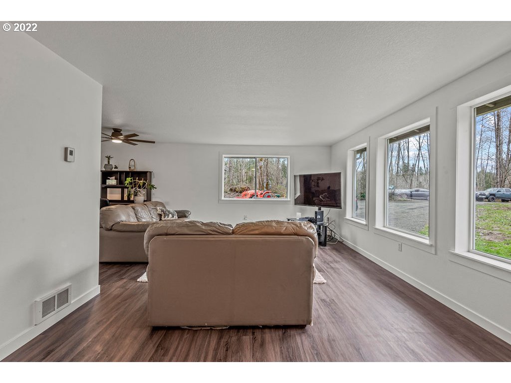 1200 South Toutle Road Toutle, WA 98649 - Photo 15 of 32 Gallery Image 15