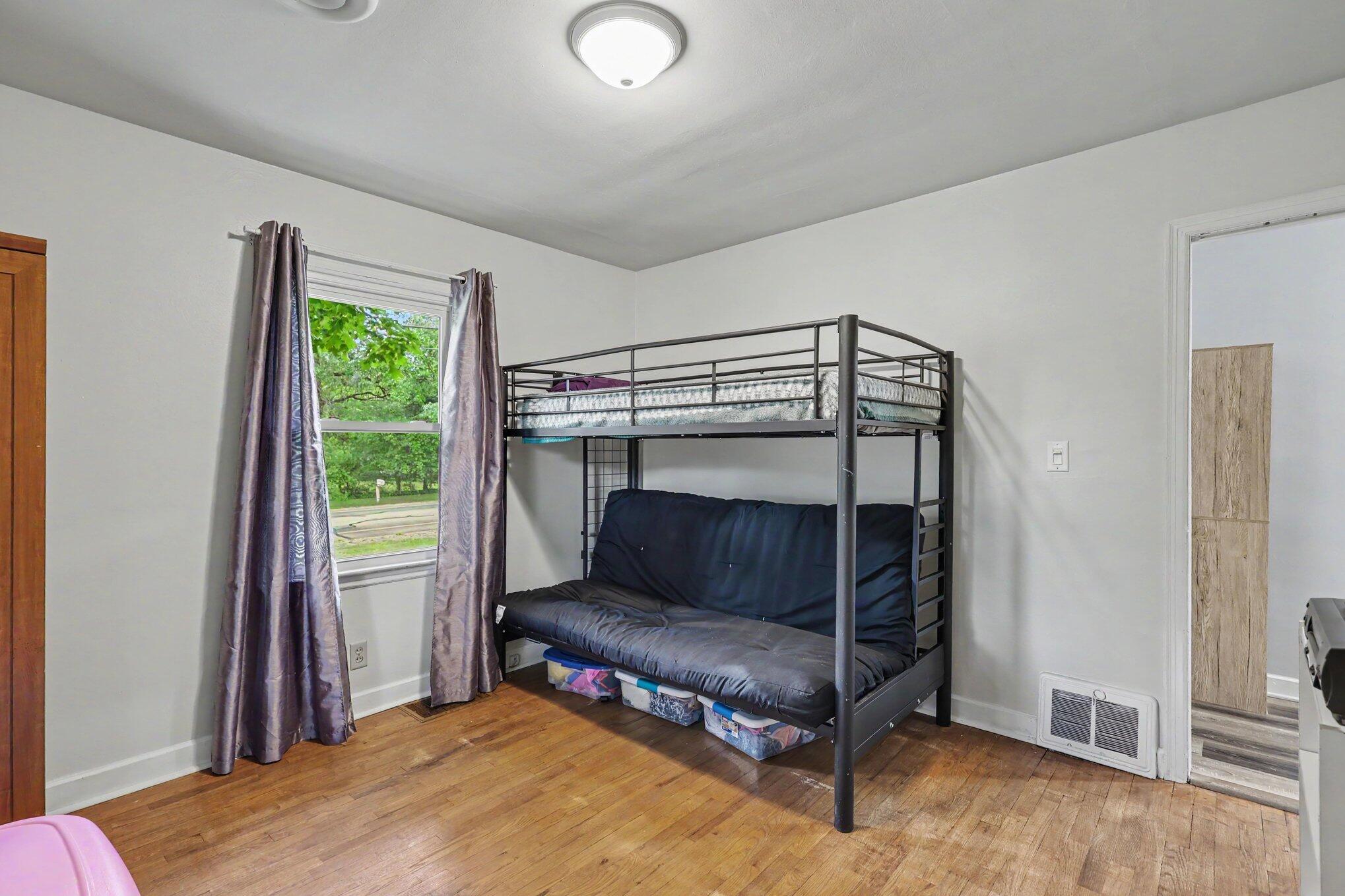 1363 Quarterline Road Muskegon, MI 49442 - Photo 15 of 22 019_file_3545