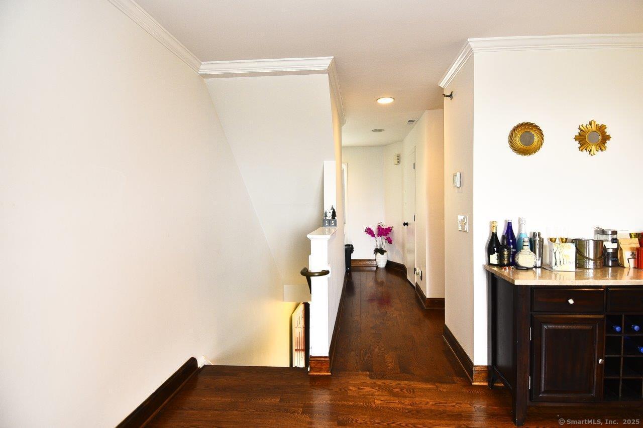 178 Flax Hill Road, Unit C203 Norwalk, CT 06854 - Photo 3 of 35 a view of living room