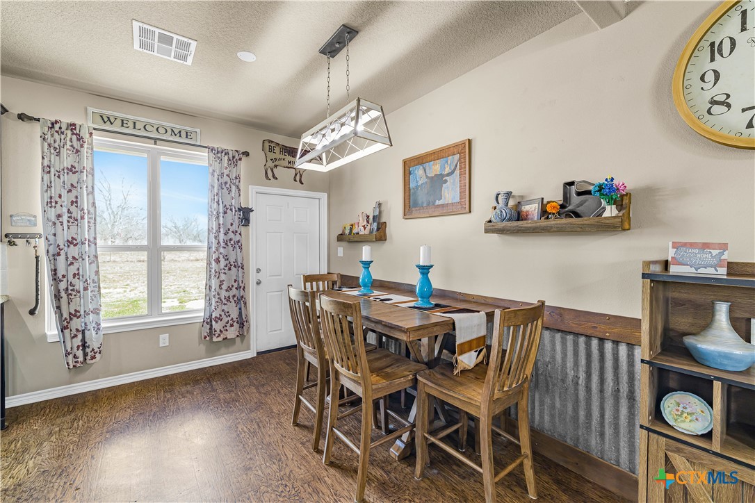 1032 Levi Sloan Road Victoria, TX 77904 - Photo 5 of 24