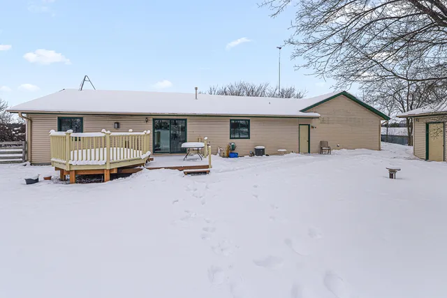 $435,000 | N8569 Ridge Creek Road, Rhine, WI 53020