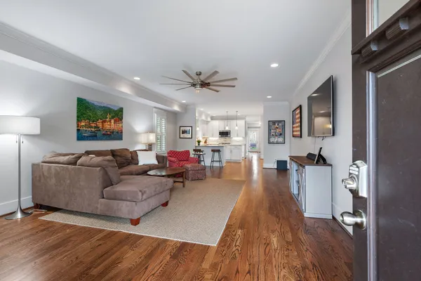 $3,750 | 414B St Francis Avenue, Nashville, TN 37205