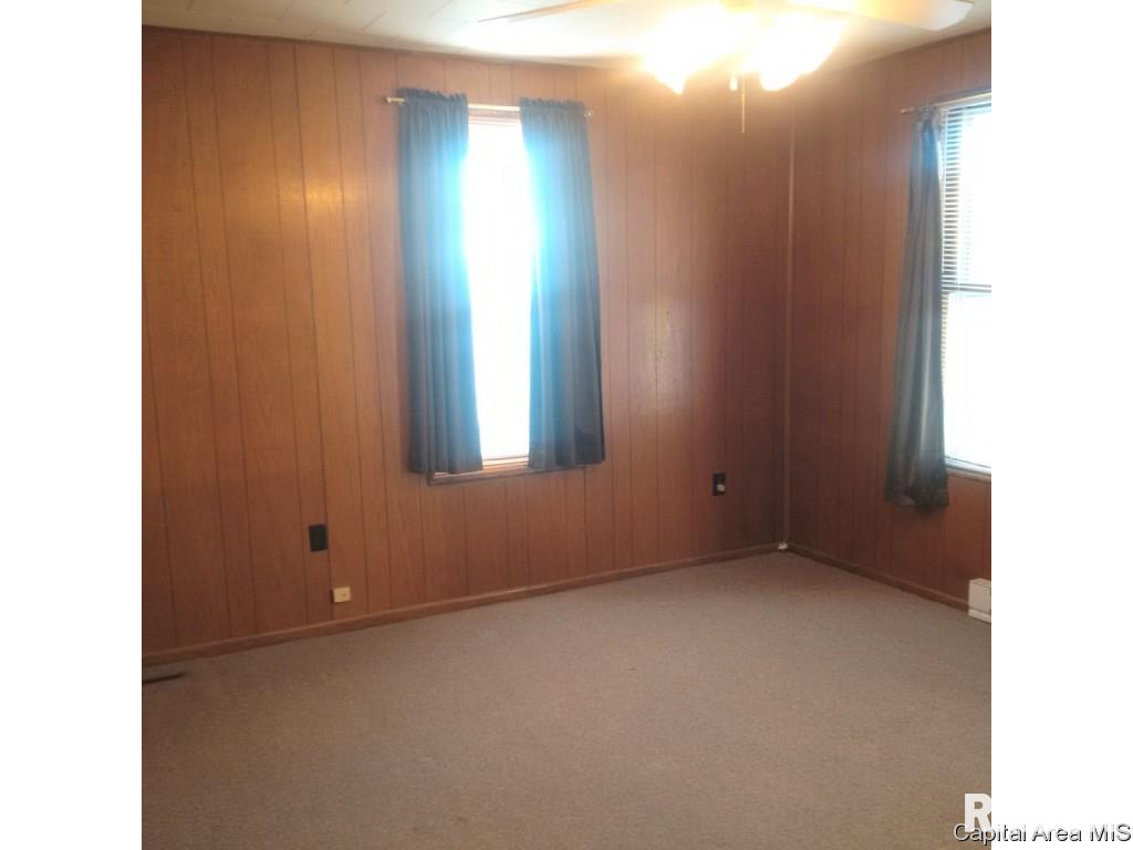 2038 North 9th Street Springfield, IL 62702 - Photo 3 of 14
