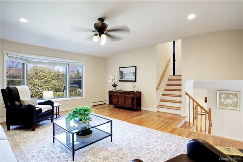 $1,239,000 | 119 Radcliff Avenue, Port Washington, NY 11050