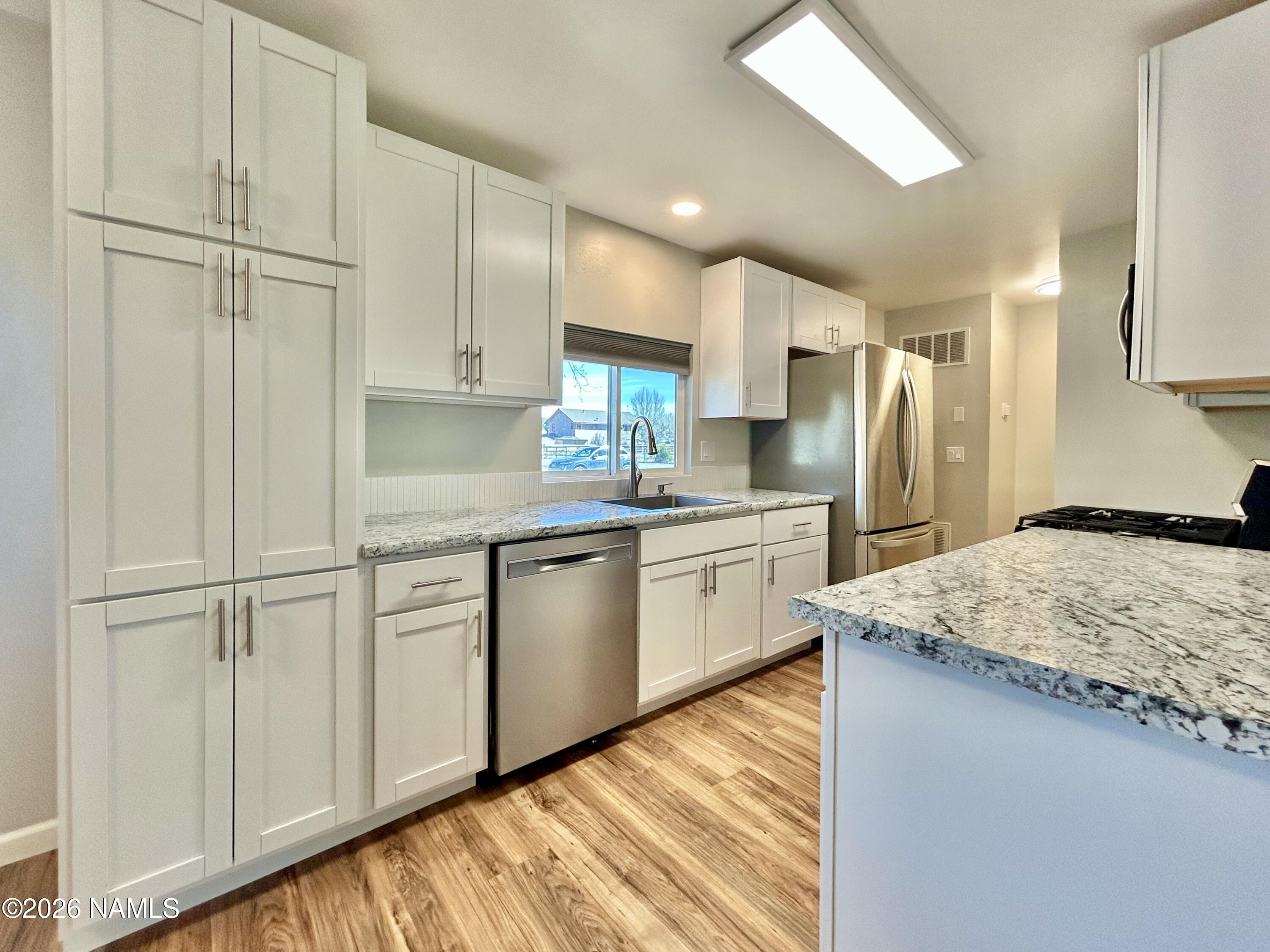 4805 South Thorn Road Flagstaff, AZ 86005 - Photo 7 of 30 Updated and Inviting Kitchen
