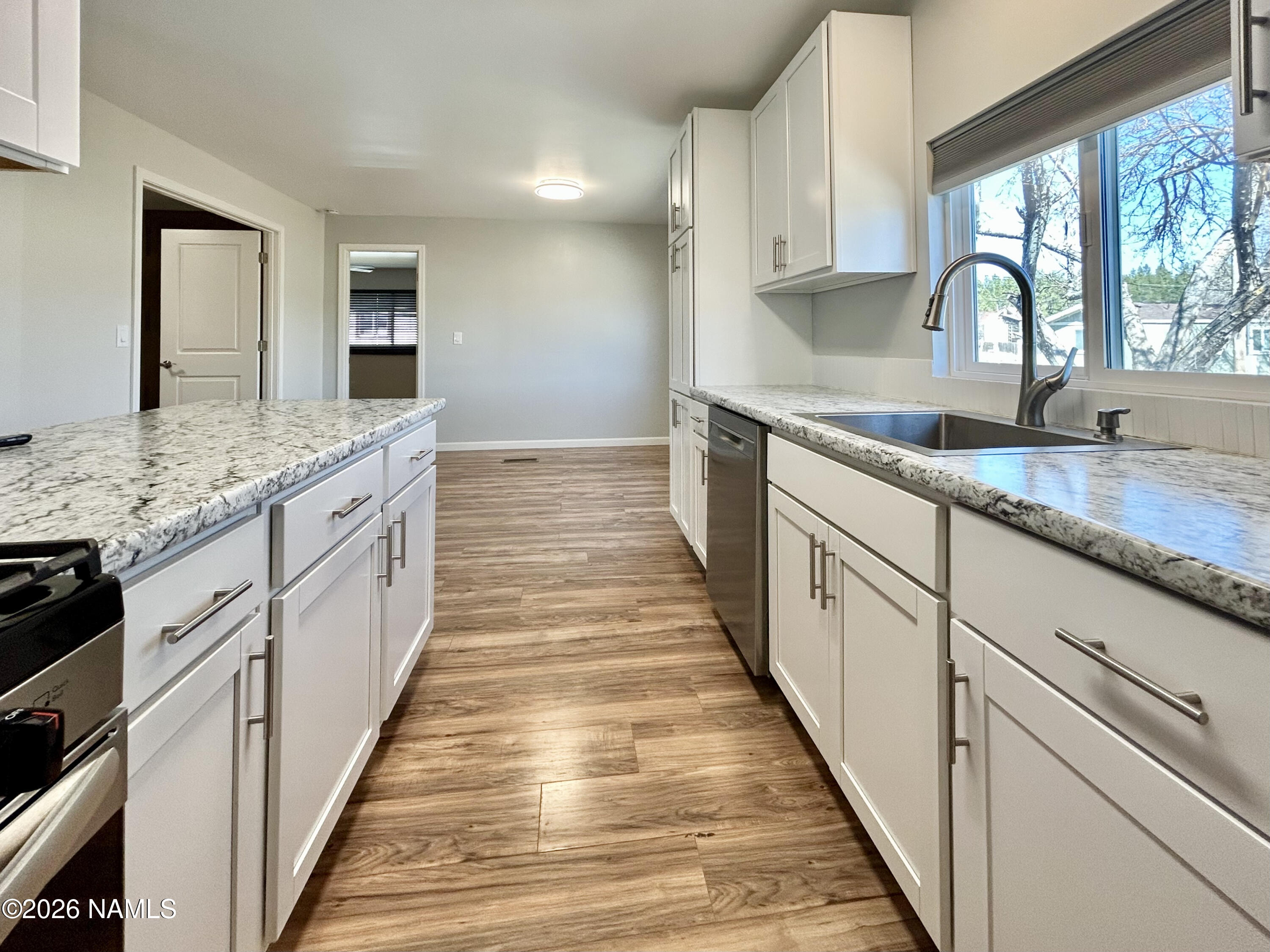 4805 South Thorn Road Flagstaff, AZ 86005 - Photo 10 of 30 Primary Bathroom