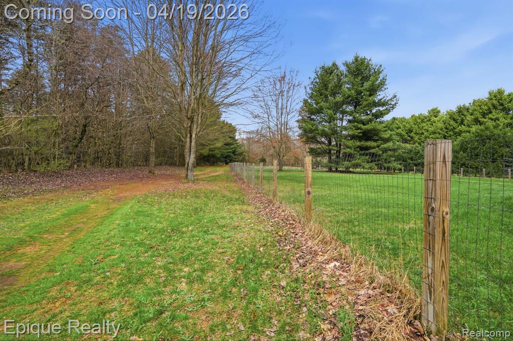 8269 Morrish Road Flushing, MI 48433 - Photo 22 of 33