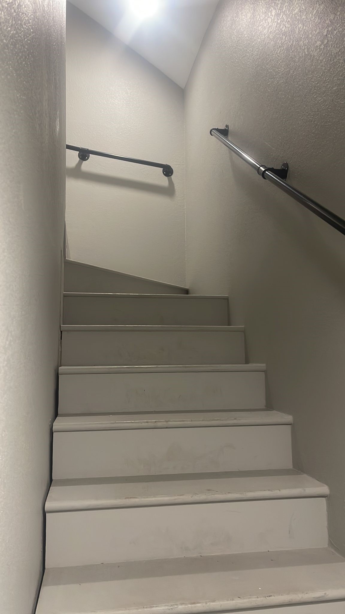 519 Magnolia Point Drive, Unit B Houston, TX 77336 - Photo 5 of 11