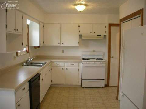 6871 Winegar Road Perry, MI 48872 - Photo 2 of 15 20415997-1.JPG