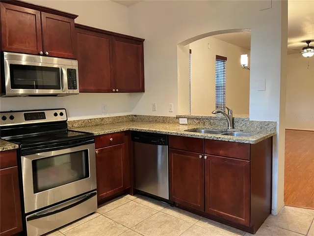 $1,425 | 122 Vista Verdi Circle, Unit 120, Lake Mary, FL 32746
