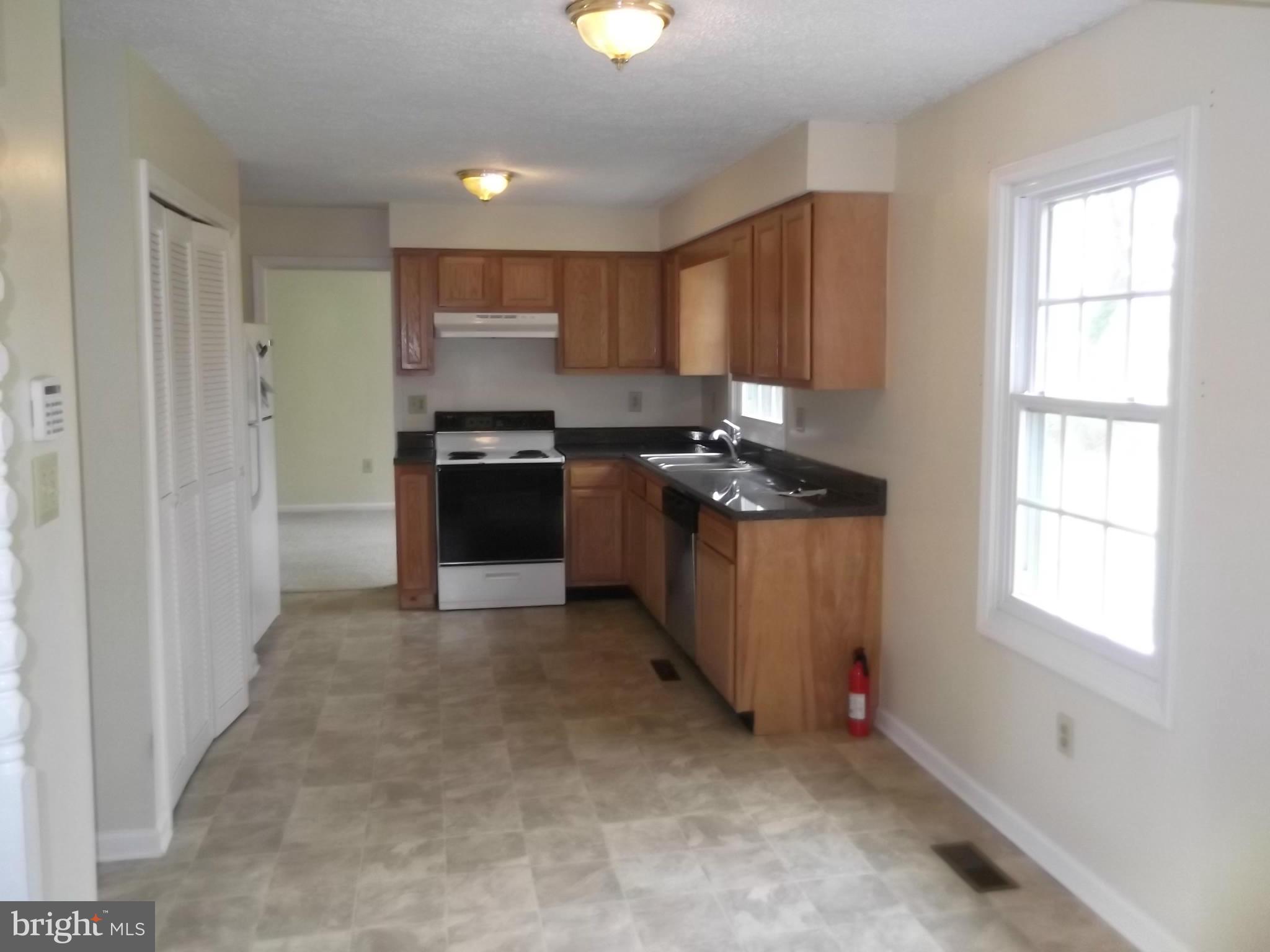 174 Red Hill Road Orange, VA 22960 - Photo 6 of 15 Kitchen