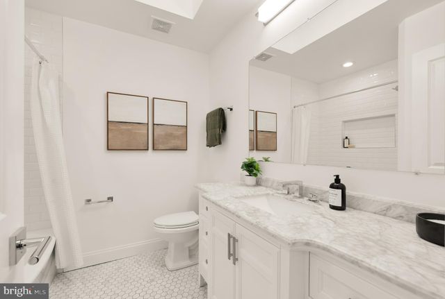 $935,000 | 1143 Oates Street Northeast, Washington, DC 20002