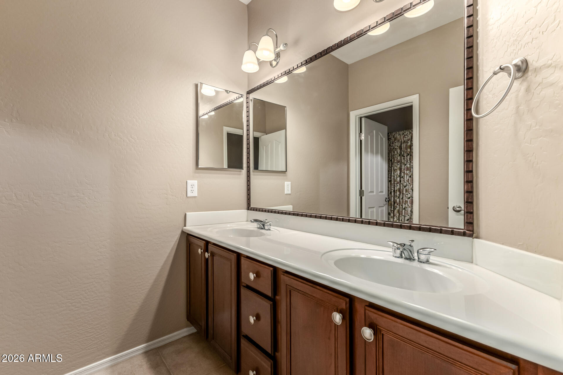 1694 South Rochester Drive Gilbert, AZ 85295 - Photo 18 of 35 24 - Rochester