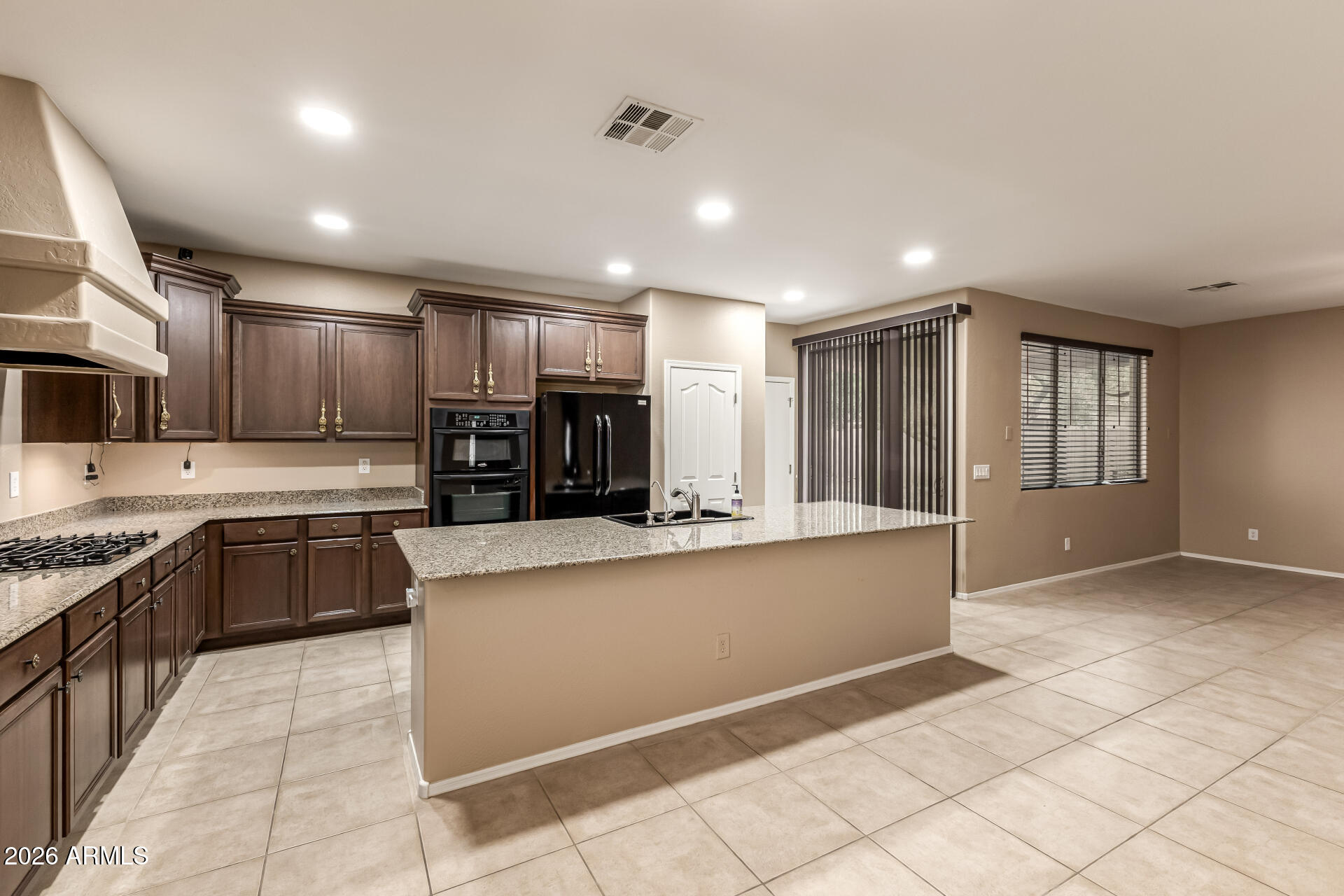 1694 South Rochester Drive Gilbert, AZ 85295 - Photo 2 of 35 12 - Rochester