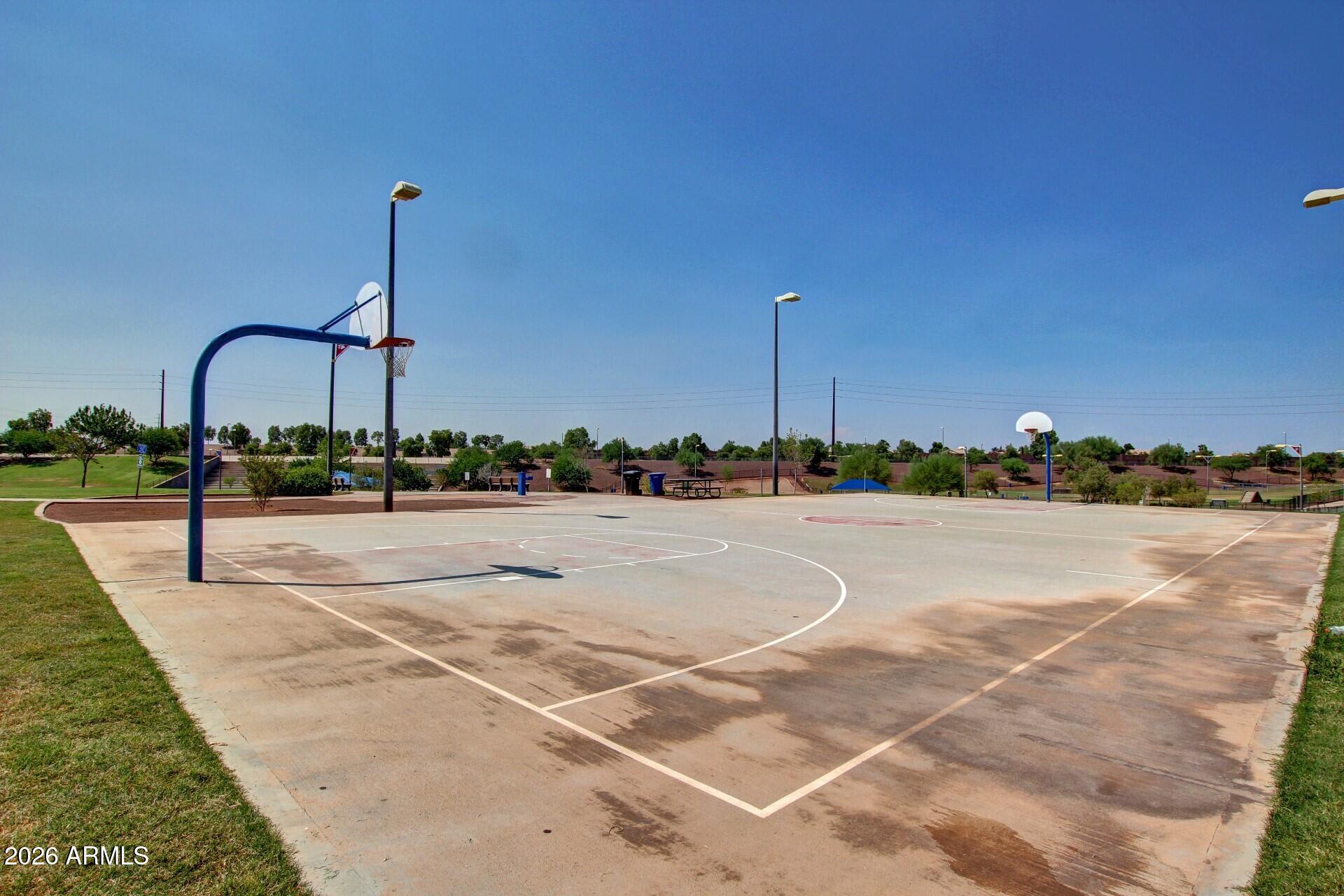 1694 South Rochester Drive Gilbert, AZ 85295 - Photo 30 of 35 37 - Rochester