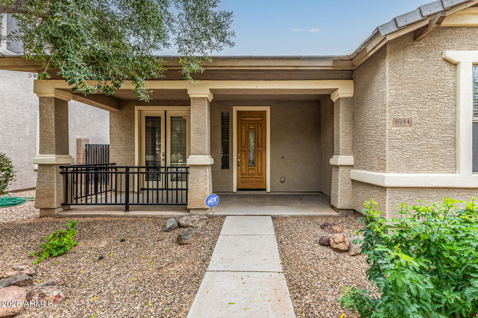 1694 South Rochester Drive Gilbert, AZ 85295 - Photo 6 of 35 06 - Rochester