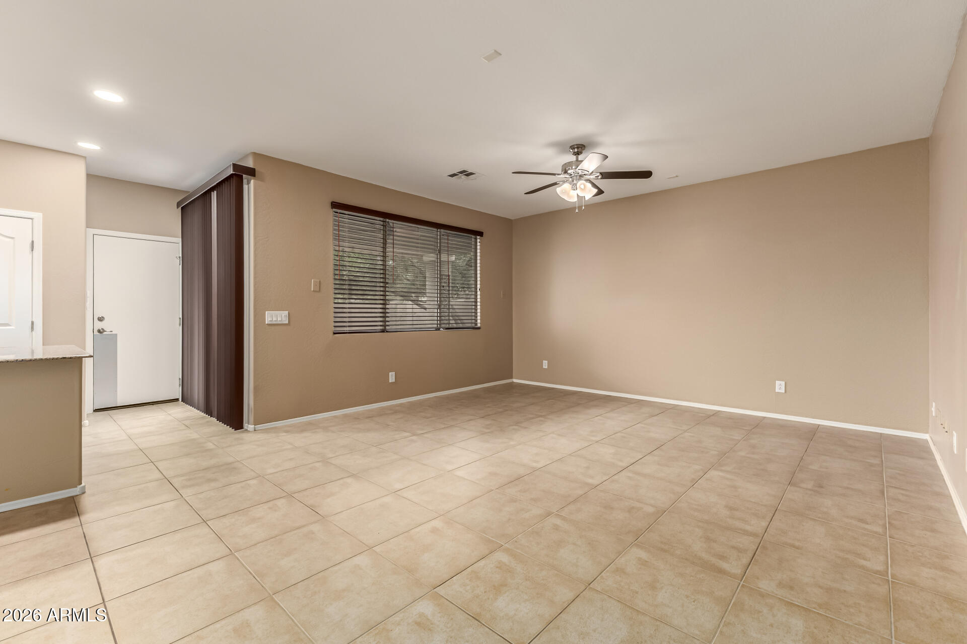 1694 South Rochester Drive Gilbert, AZ 85295 - Photo 9 of 35 09 - Rochester