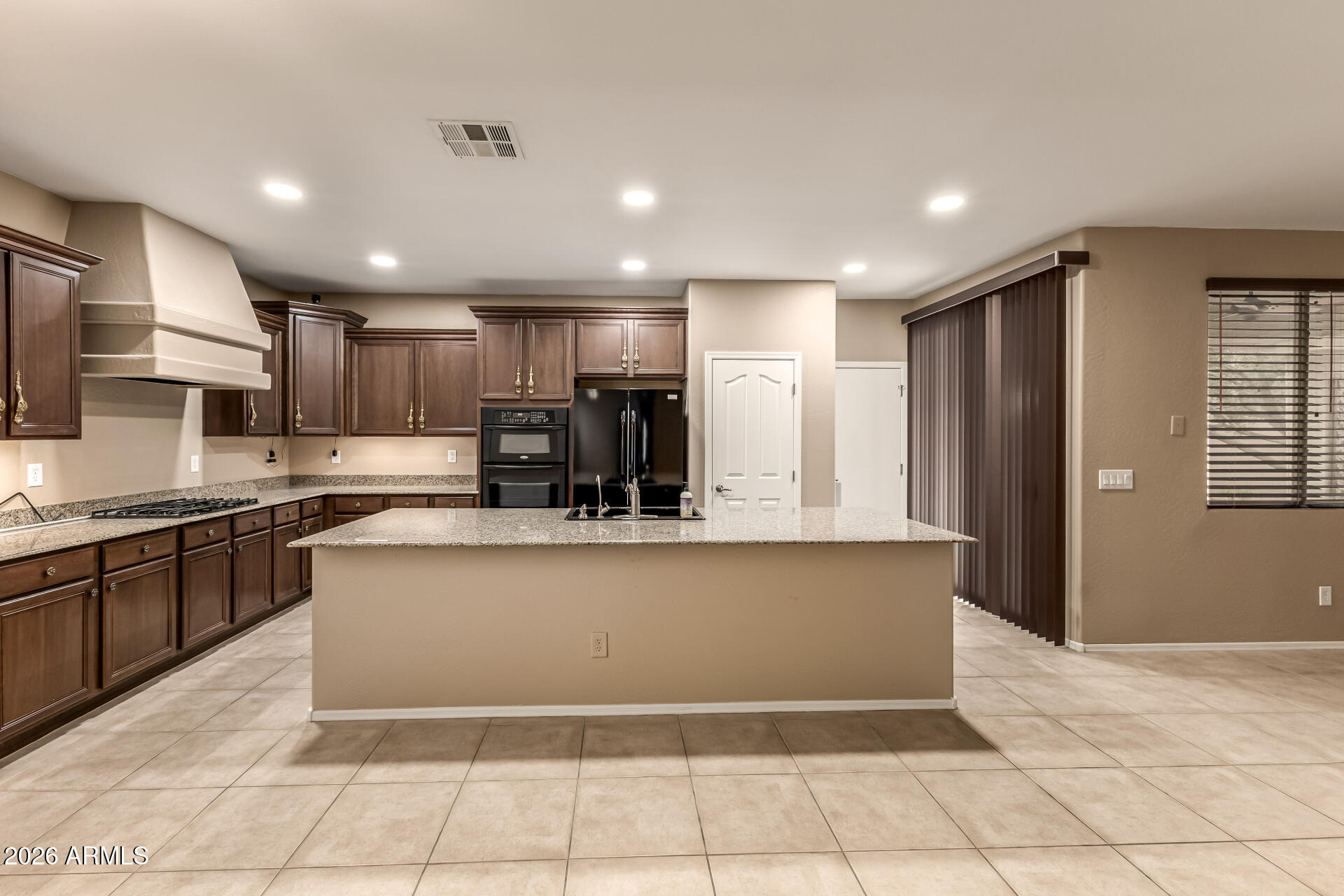 1694 South Rochester Drive Gilbert, AZ 85295 - Photo 10 of 35 13 - Rochester