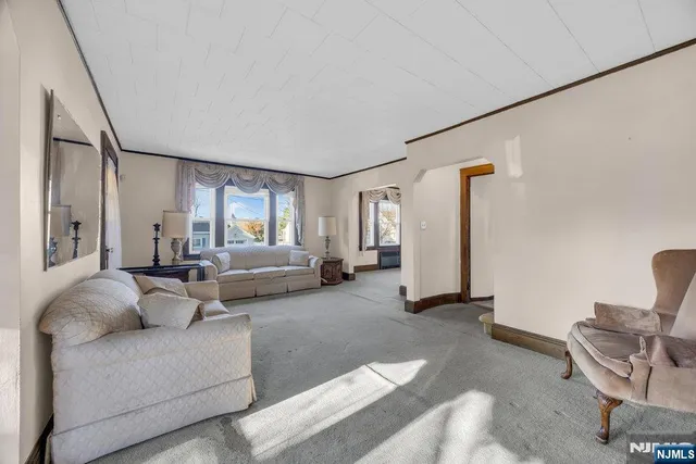 $425,000 | 17 East Midland Avenue, Kearny, NJ 07032