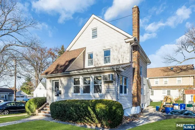 $425,000 | 17 East Midland Avenue, Kearny, NJ 07032
